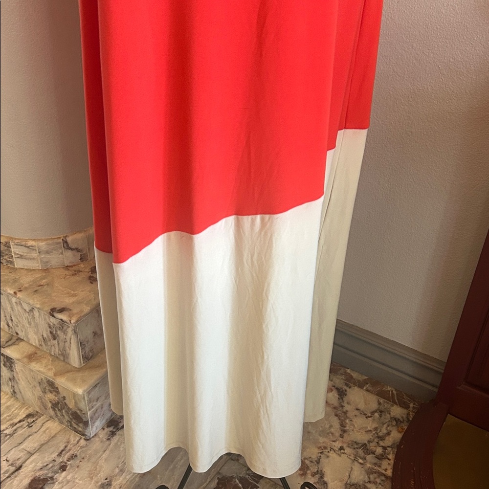 Elegant Asymmetrical Black and Red Maxi Dress - Picture 6 of 13
